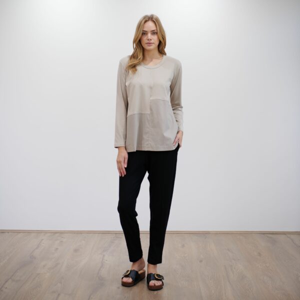 MELA PURDIE - F0165 7977 Cross Section T
