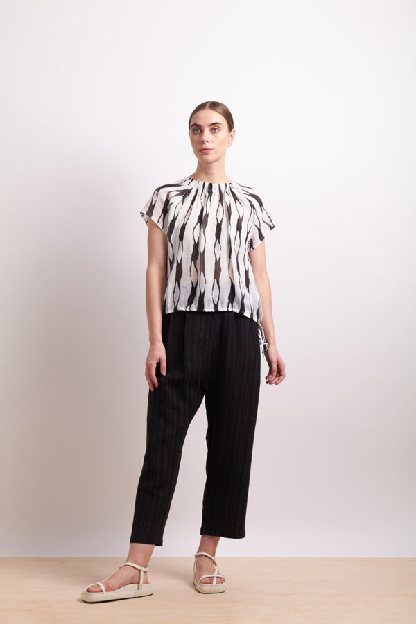 Neris - Soft Focus Top SN2839 - Liquorice - Image 2