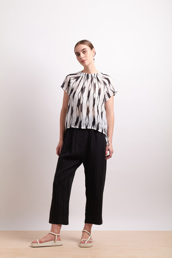 Neris - Soft Focus Top SN2839 - Liquorice - Image 3