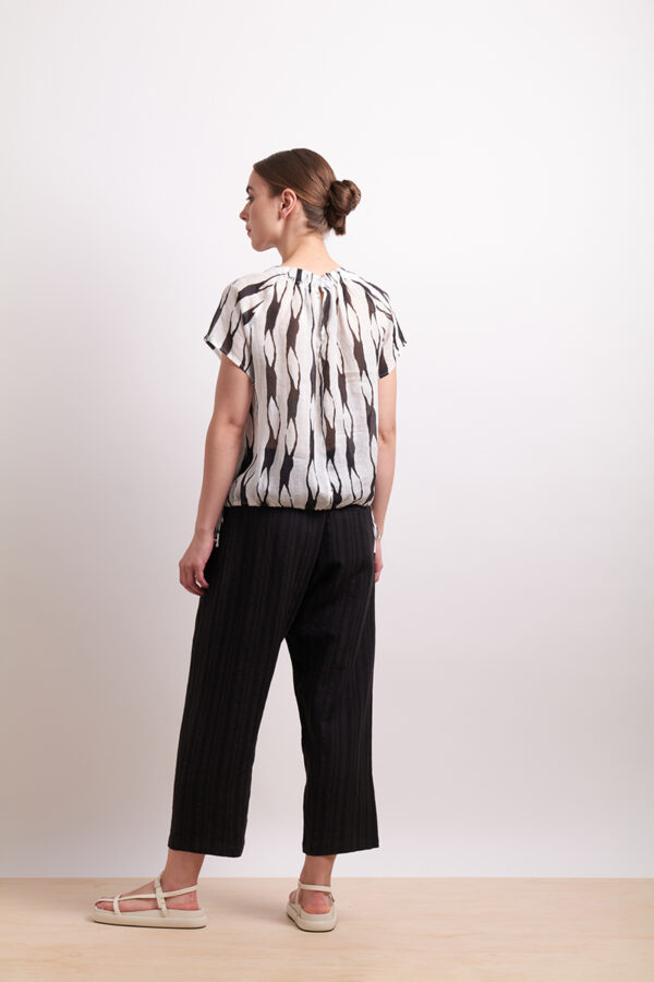 Neris - Soft Focus Top SN2839 - Liquorice - Image 5