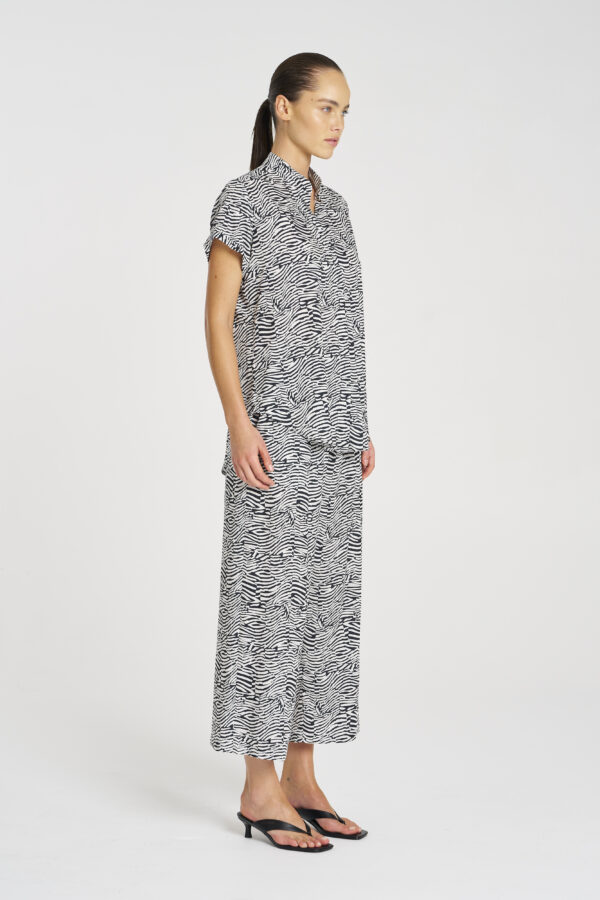 Mela Purdie - Stand Shirt F846 8629 - Terrain - Image 3