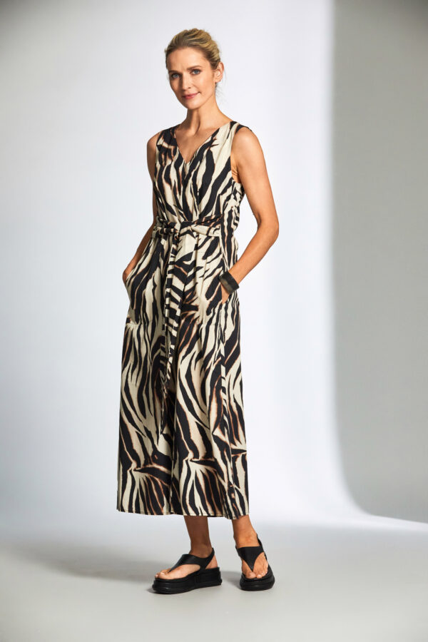 Peruzzi -  Print Dress S25111- Animal (with a cap sleeve) - Image 3