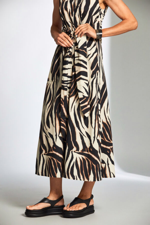 Peruzzi -  Print Dress S25111- Animal (with a cap sleeve) - Image 2