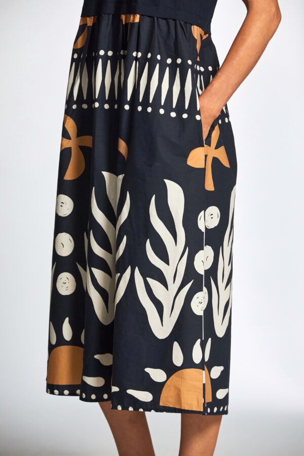 Peruzzi - Print Dress S25113 - Navy - Image 5
