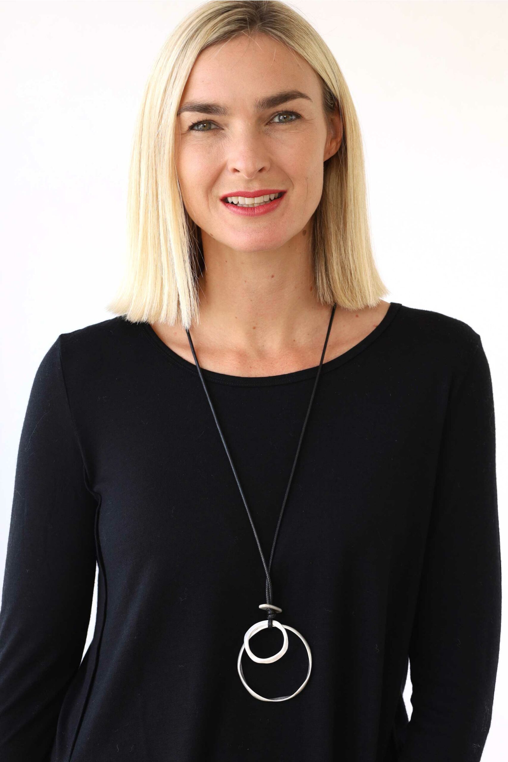 NECKLACE - 19-125G Double Hoop and Disc Pendant Silver - Image 2