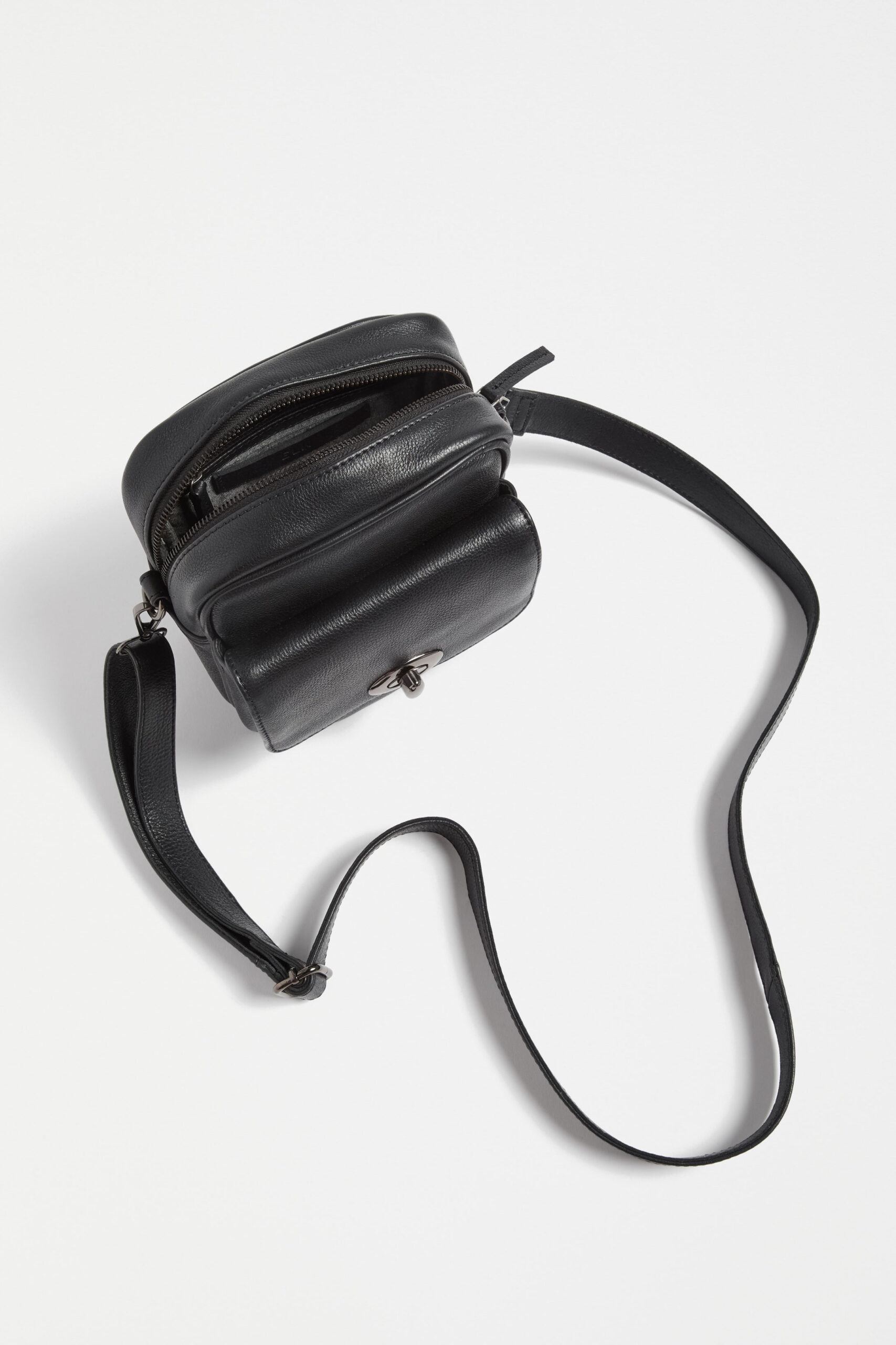 ELK- Sylle Crossbody Bag -Black - Image 3